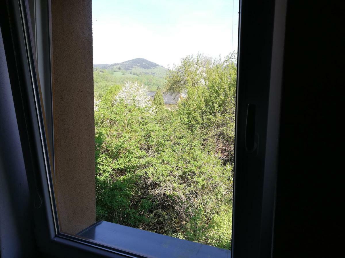 Apartman U Zamku Loucna nad Desnou Luaran gambar